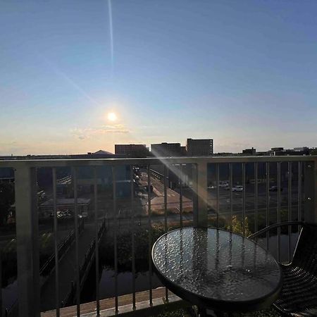 Lincoln View Sleeps 4 Balcony Self Check-In Apartment Exterior photo